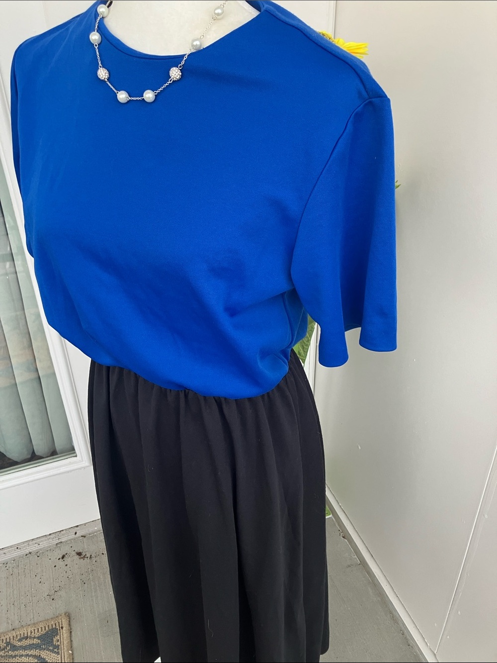 Vintage 80s Fit & Flare Short Sleeve Colorblocked Black & Blue Midi Dress - Picture 5 of 9